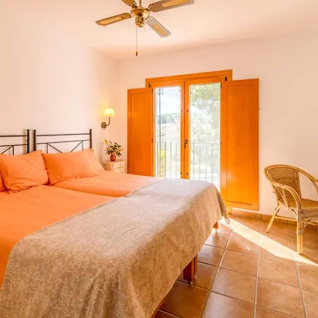 Casa Grande / Rosas Cantares *